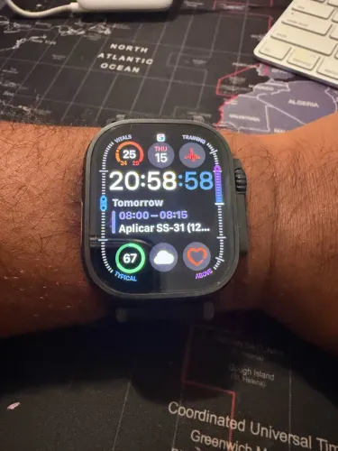 Apple Watch Ultra 2 49 mm | Titânio | Com pulseira