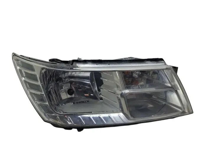 Farol Dianteiro Direito Dodge Journey 3.6 V6 awd 2015