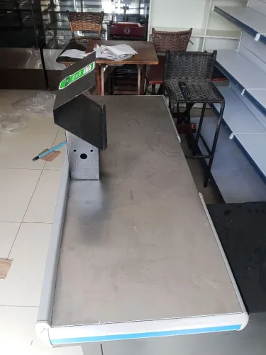 Vendo balcão Caixa de mercearia