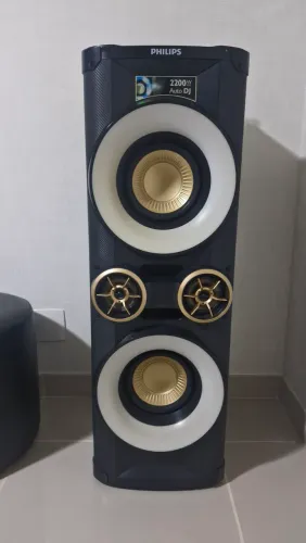 Som torre com rodinha Philips 
