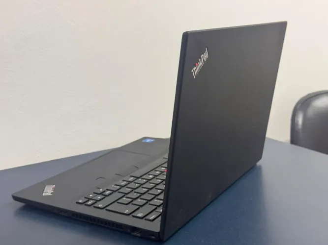 Notebook Lenovo. i5 11 geração só Respondo no zap