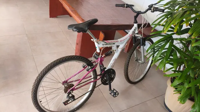 Bike Track aro 26 para nova sem rodagem.