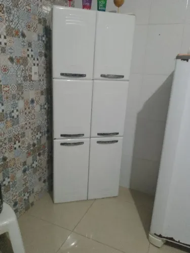 Armário paneleiro suspenso