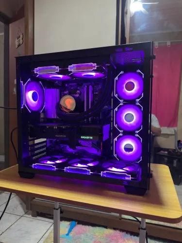 Pc gamer Ryzen 7 5700X3D + RX 7600XT 16GB