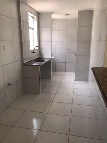Alugo Apartamento 2/4 - Cond., Gás, IPTU e Água Inclusos - Colinas de Neópolis, Perto do C