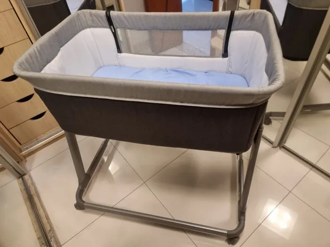 Berço Cosco Co-Bed Pluggy