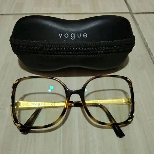 óculos vogue tartaruga