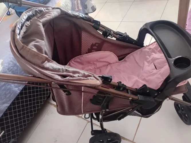 Vendo carrinho de bebe