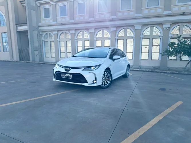 Toyota Corolla Altis Prem. Hybrid 1.8 Flex AUT 2020