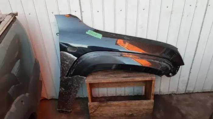 Paralama Direito Volkswagem Amarok Original Recuperado