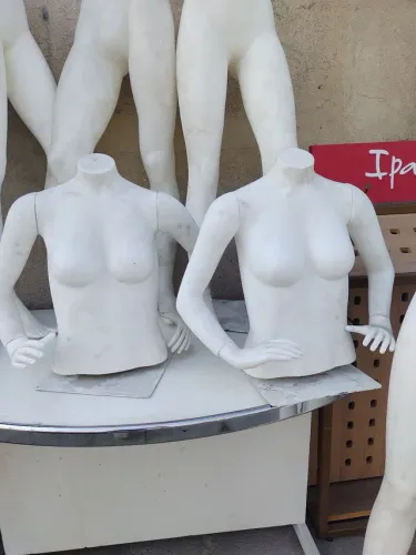 Manequim Busto Branco Feminino Usado 