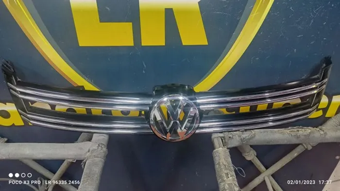 Grade Volkswagen Tiguan Aplique + Emblema 2012 2013 2014 2015 2016 2017 Original
