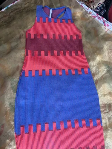 Vestido de tricô industrial da grife Stazione Collection
