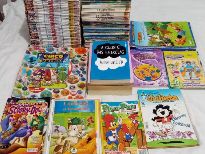 Coleção de Gibis e Livros Diversos
