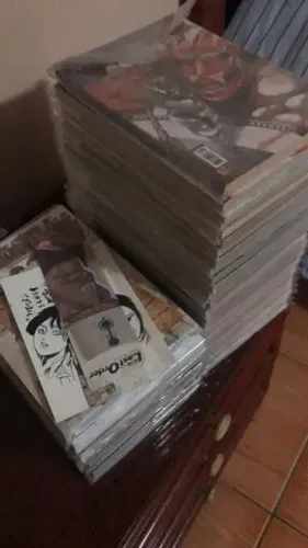 Coleção de mangás Attack on Titan completa do 1 ao 34