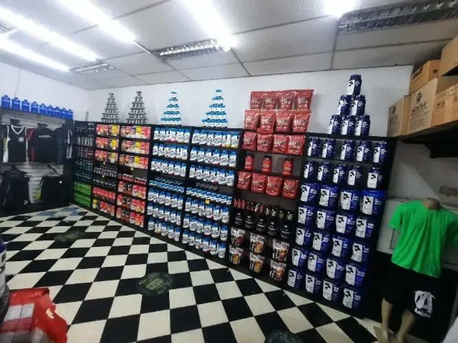 Vendo Prateleira de madeira semi novas