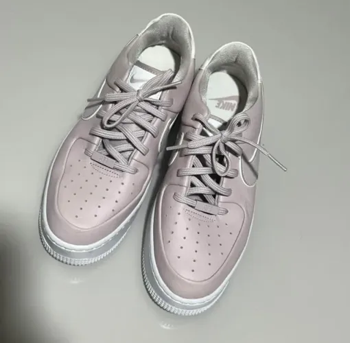 Tênis Nike Air Force 1 Sage Low Feminino