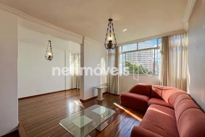 Apartamento à venda no Centro de Belo Horizonte  Próximo à Praça Raul Soares e Mercado Cen