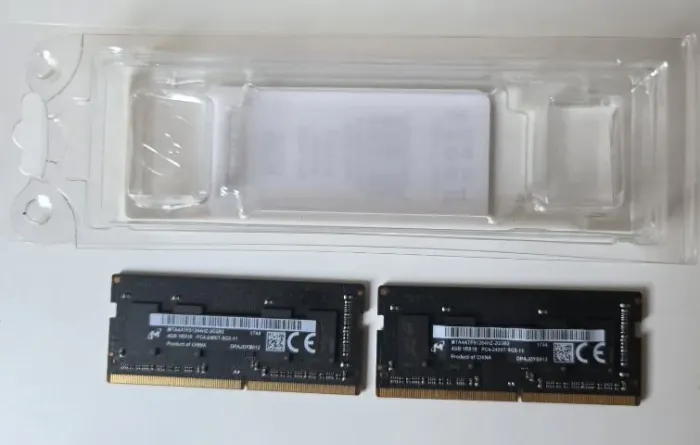 2 módulos de Memória RAM Micron 4GB DDR4 SODIMM  -Em perfeitos estados.
