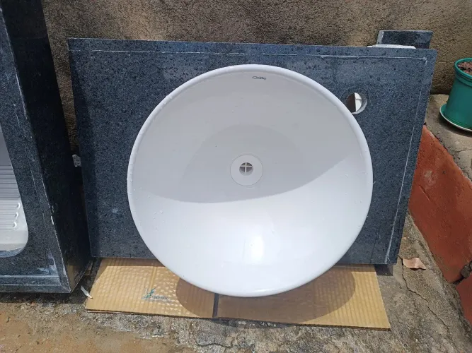 Pia bancada mármore com Cuba redonda 40x60