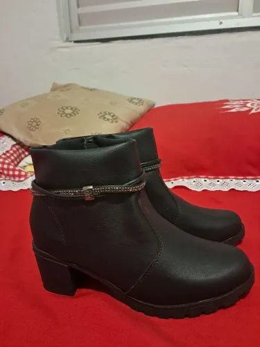 Bota cana curto