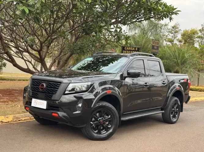 Nissan Frontier Pro4x CD 4X4 2.3 Bi-TB Die. AUT 2024