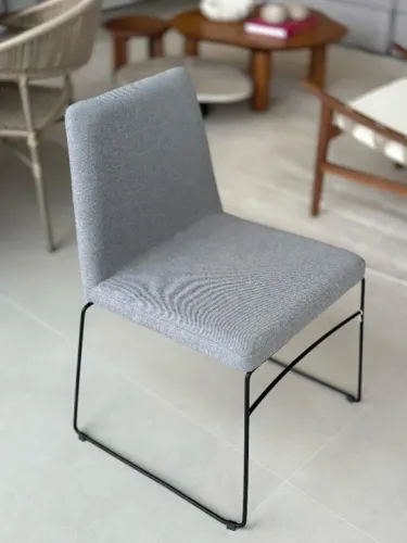 Cadeira Estofada - 01 unidade