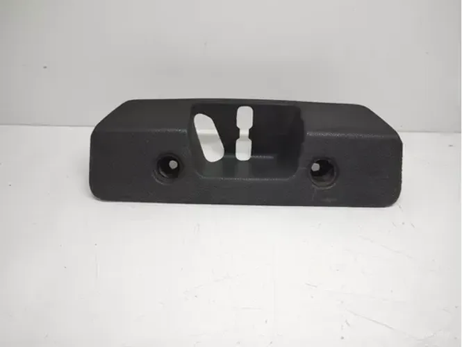 Moldura Fechadura Tampa Traseira Renault Sandero 2016 14/18