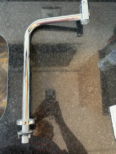 Torneira bica alta docol