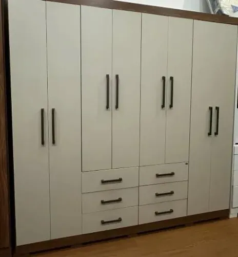 Guarda roupa de casal