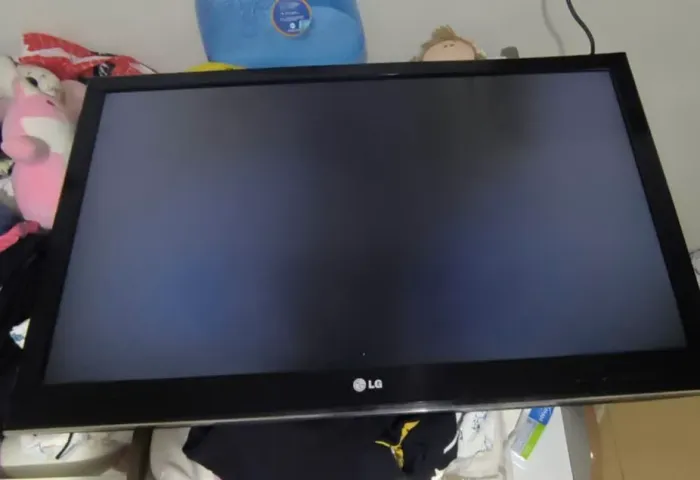 TV LG 37"