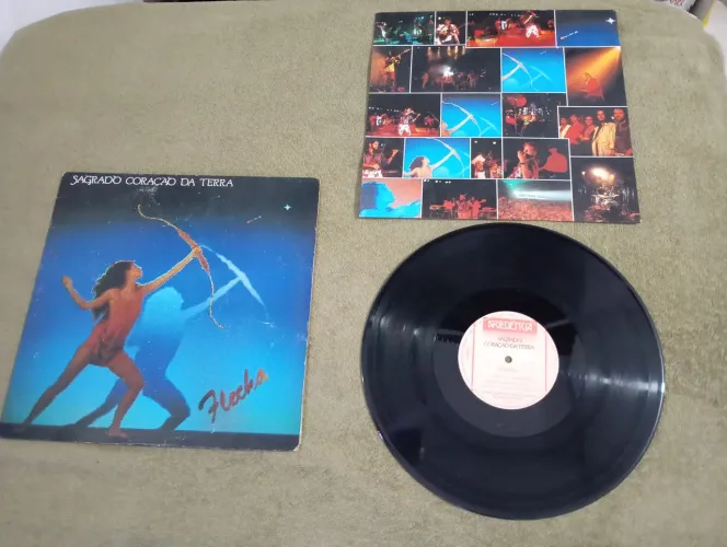 Disco de Vinil Sagrado Coração da Terra - Flecha