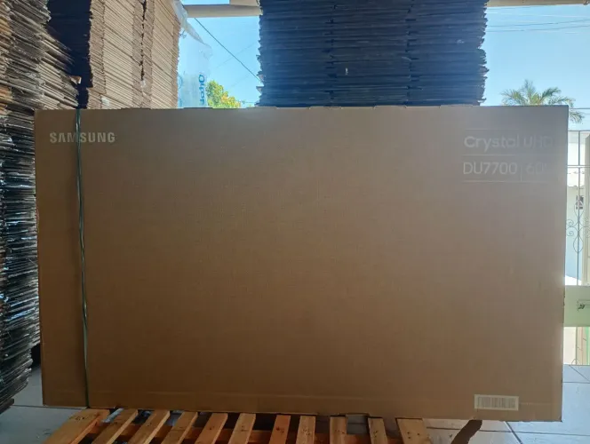 Caixa para TV de 50 