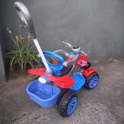Triciclo Infantil Spider Man Com Empurrador