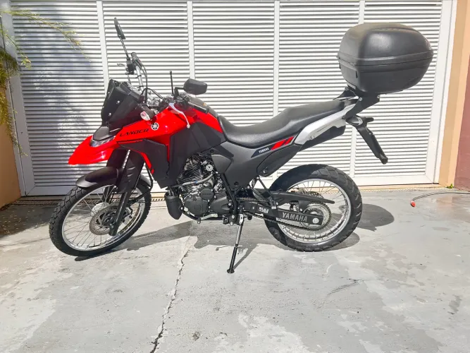 Moto muito no nova 6meses de uso apenas 