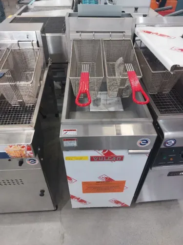 Fritadeira a gás Vulcan LG300 nova pronta entrega 