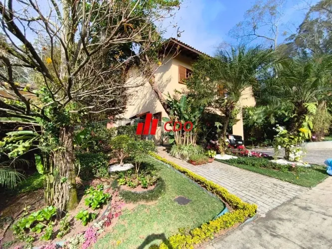Casa a venda condomínio Ype Amarelo no Horto do Ype, São Paulo-SP: 3 dormitórios sendo 3 s