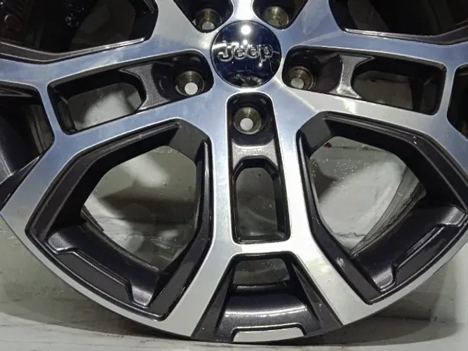 17855 Roda Liga Leve Jeep Renegade Longitude Tala 7 OffSet 40 Aro 18? Original
