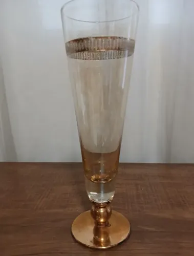 03 Taças de Cristal Champagne Vintage Detalhes Dourados
