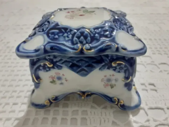 Porta Jóias em porcelana azul e branca