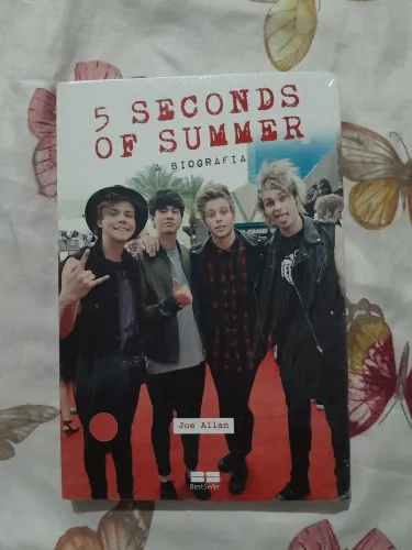 Livro 5 Seconds Of Summer - A Biografia (Novo / Lacrado)