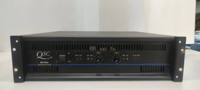 POTÊNCIA QCS MX 3000 A SEMI -  NOVA   OPORTUNIDADE