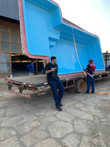 Piscina de fibra vários tamanhos e modelos básicas e completas 