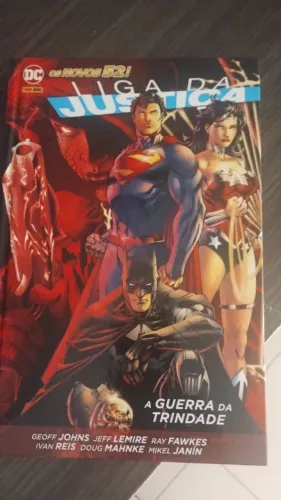 Liga da Justiça A Guerra da Trindade de Geoff Johns