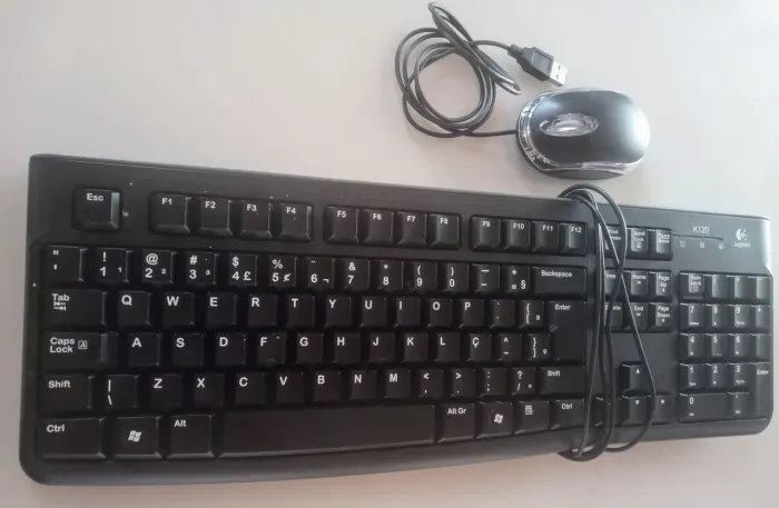 Kit Teclado e Mouse Logitech K120