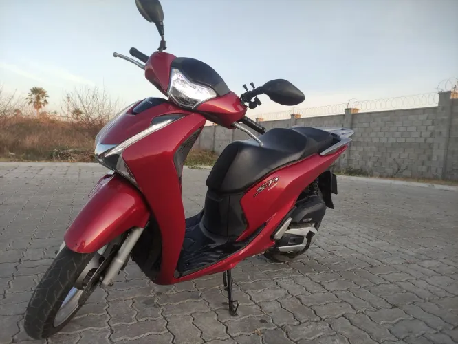 Honda Sh150i (biz automática) 150cc