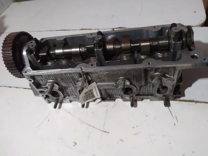 Cabeçote de Motor Fiat Fire evo 1.4 com eixo de comando e polia