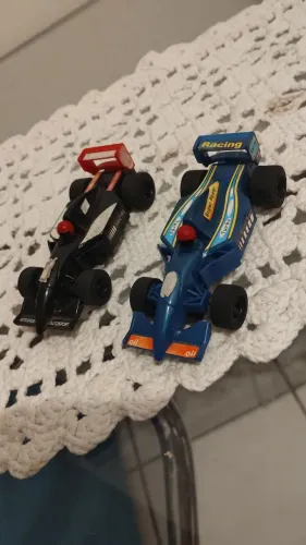 Carros colecionáveis vários