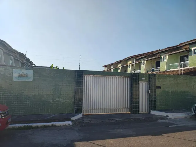 Sobrado para venda com 85 metros quadrados com 2 quartos em Vila Praiana - Lauro de Freita