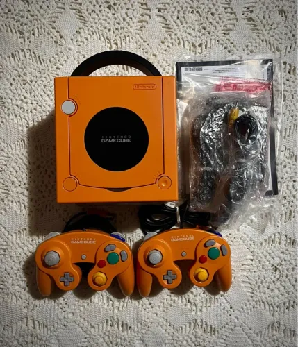 Nintendo GameCube Laranja - Completo e Original